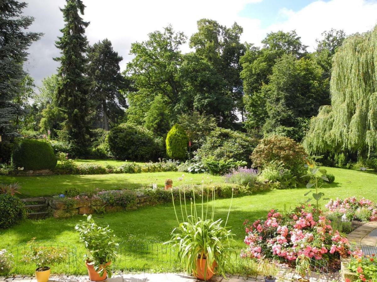 Doppelzimmer mit Gartenblick