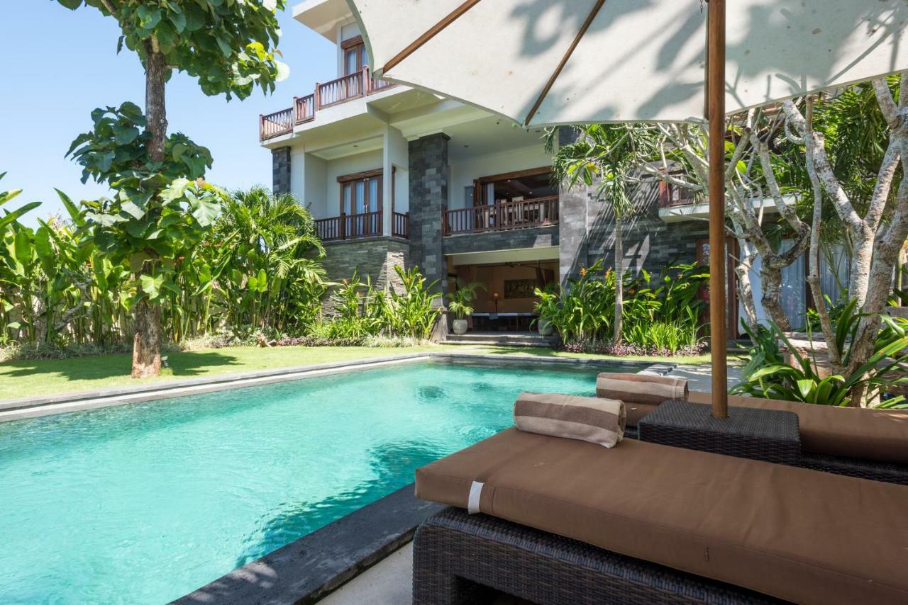 King Room with Pool View