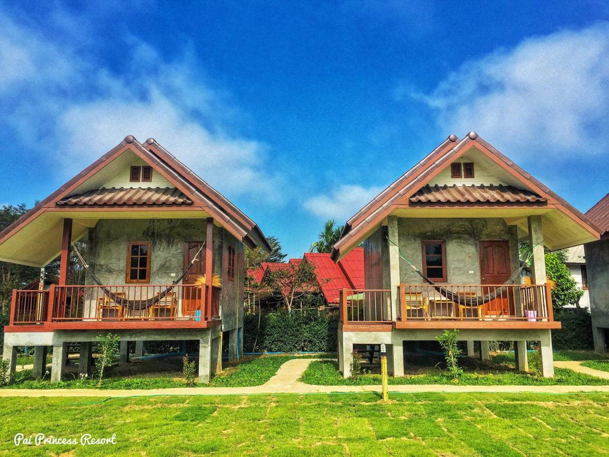 Double Room with Mountain View and Fan