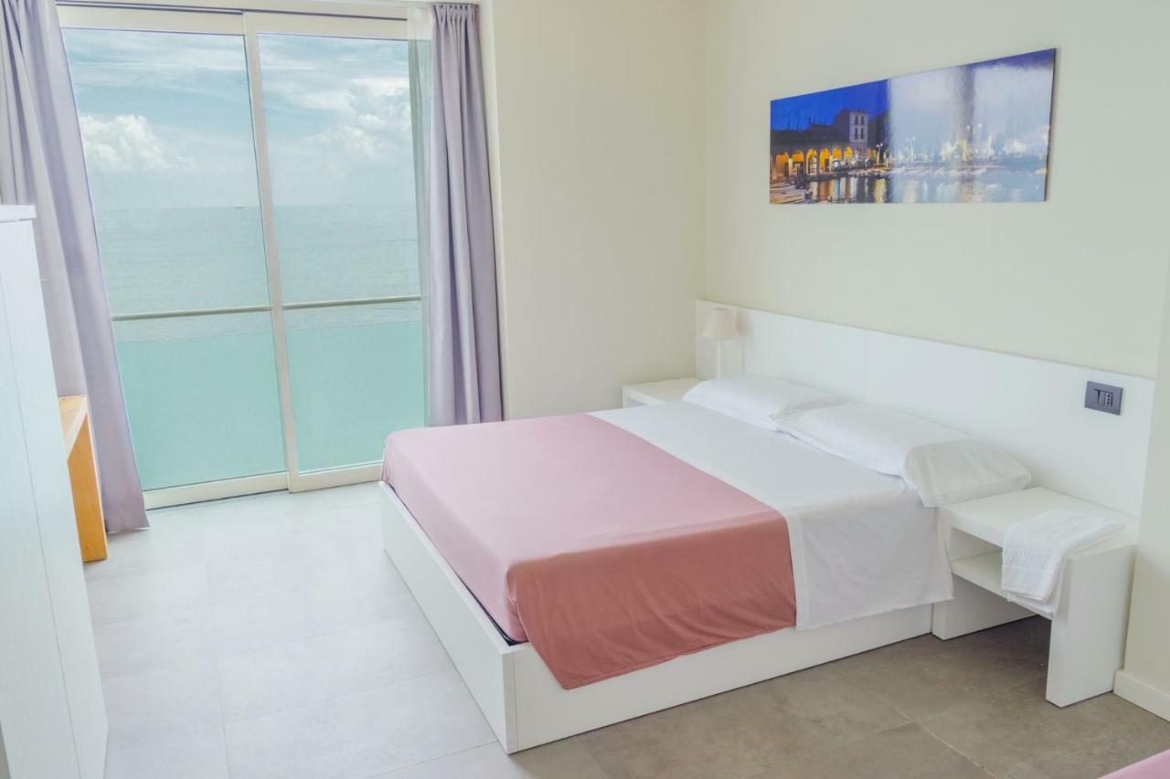 Triple Room with Lake View