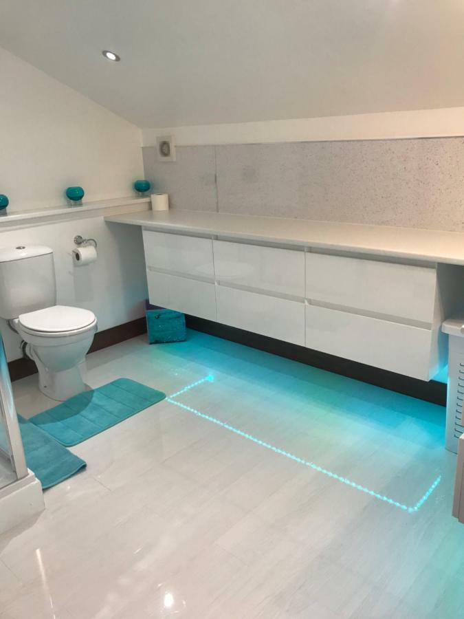 Double or Twin Room with Bathroom