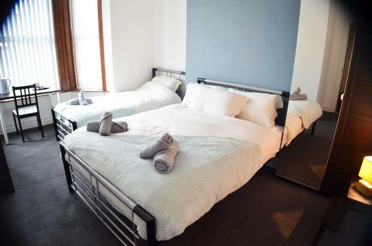 Triple Room,878041526:JPEG