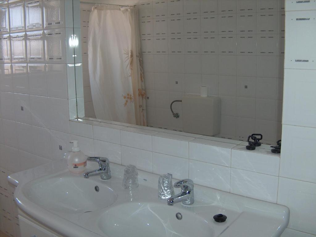 Triple Room,8856833:JPEG