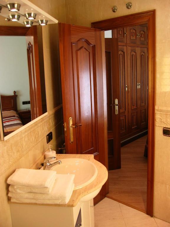 Double Room,8857811:JPEG
