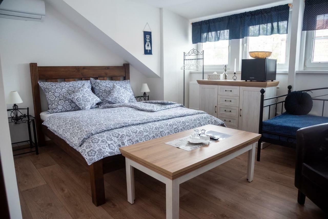 Triple Room with Bathroom