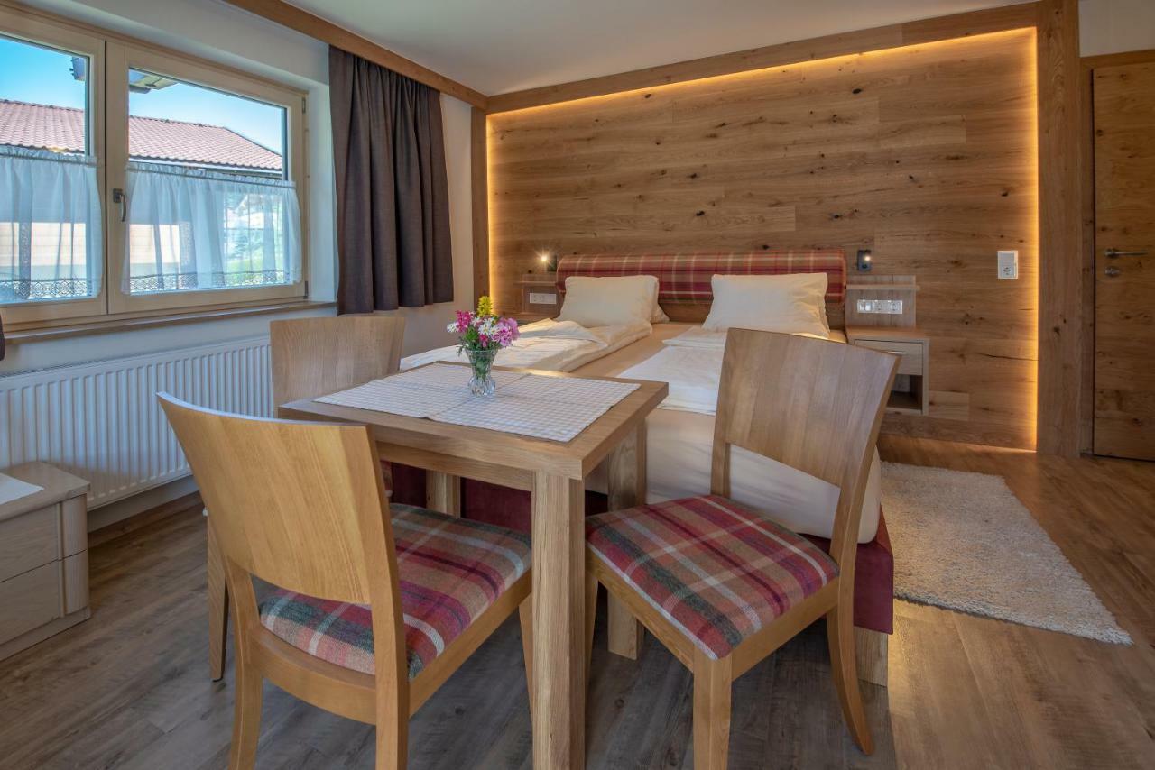 Dreibettzimmer