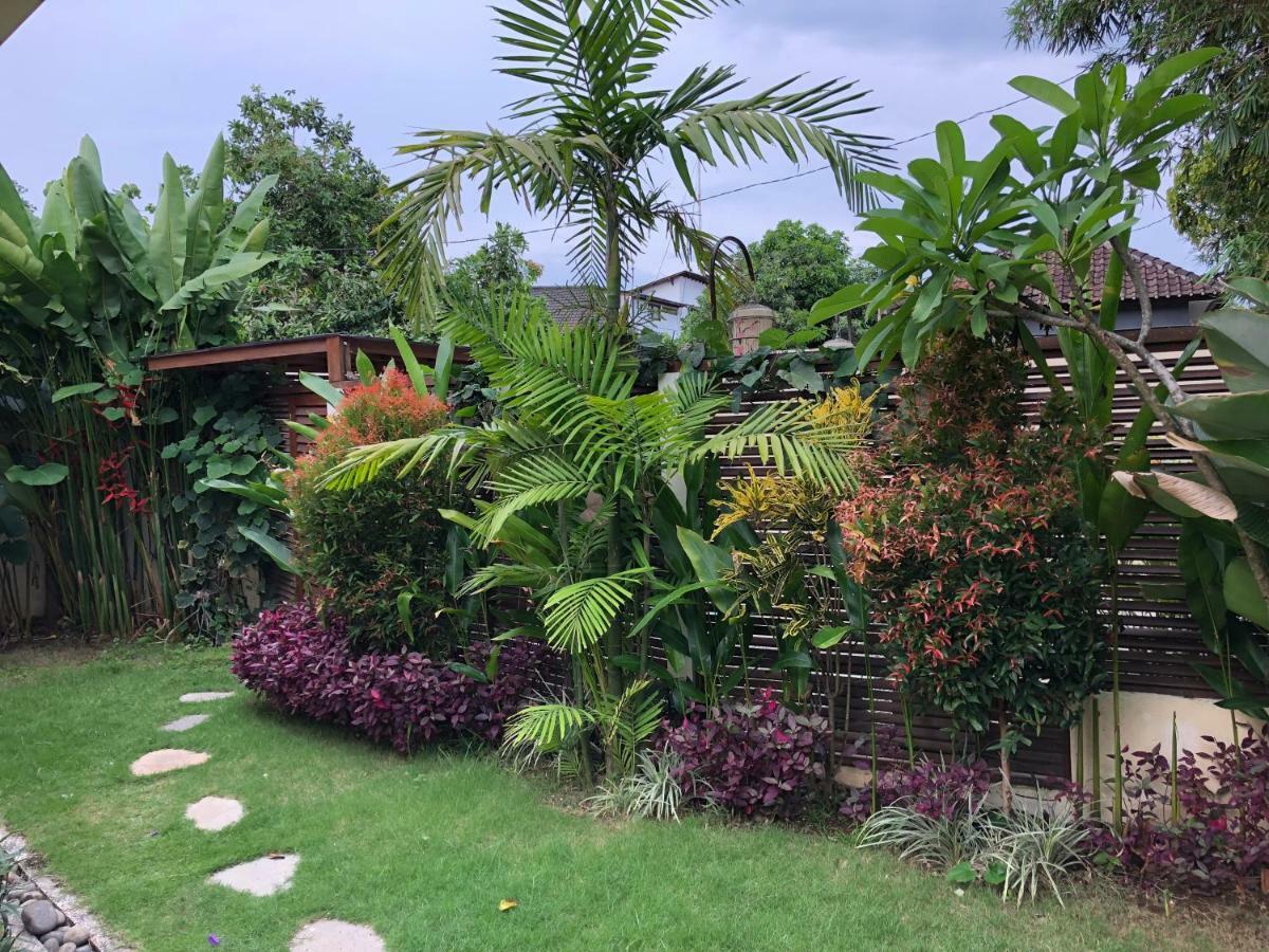 Villa mit Gartenblick