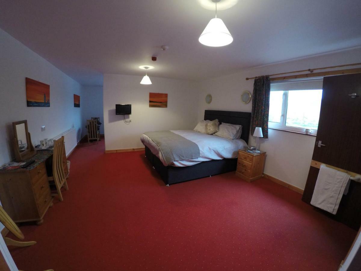 Superking Double Room with wet room and Sea View