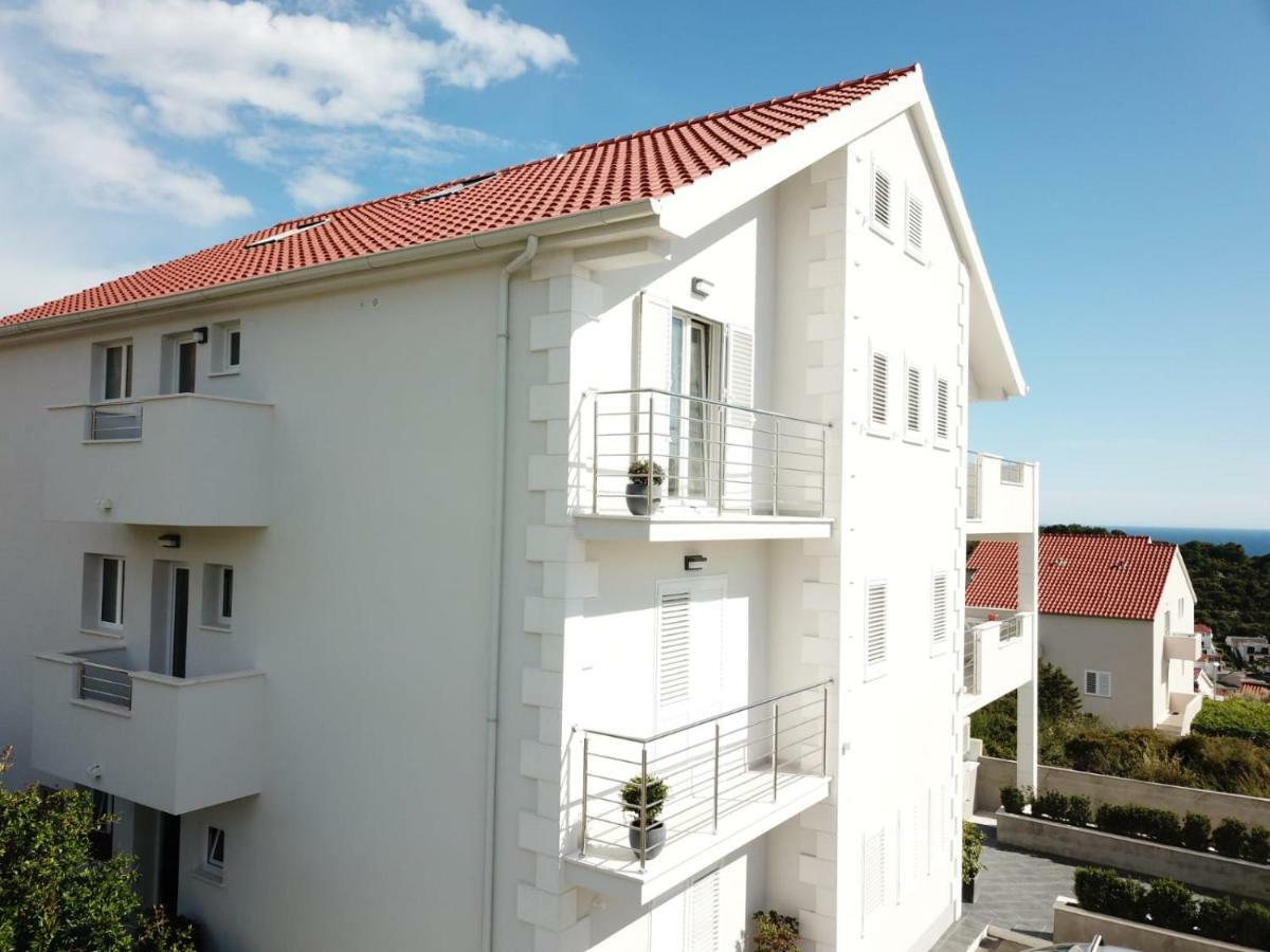 Studio with Terrace and Sea View