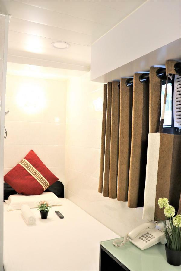 Deluxe Single Room