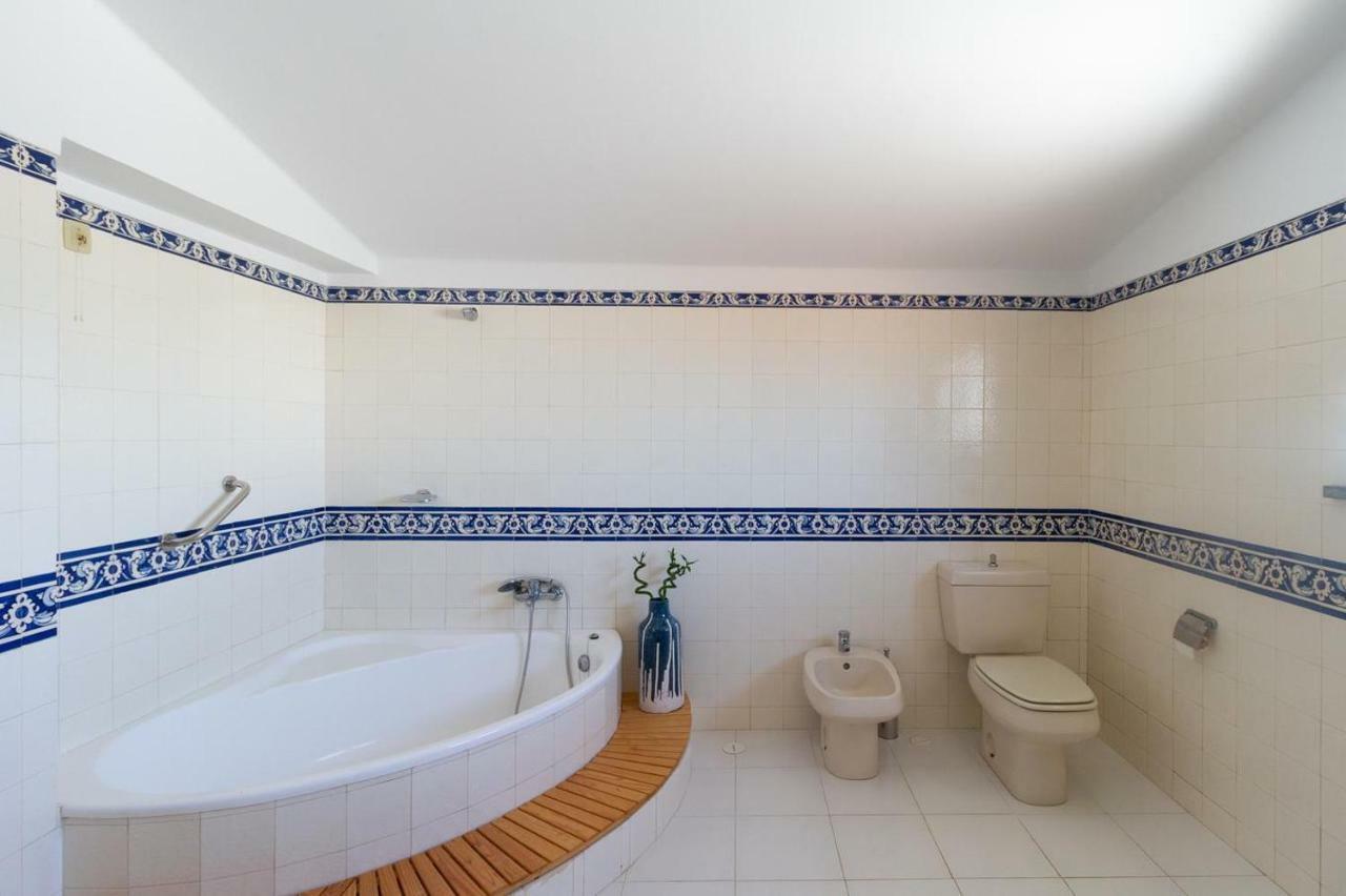Habitación Doble Deluxe (2 adultos + 1 niño)