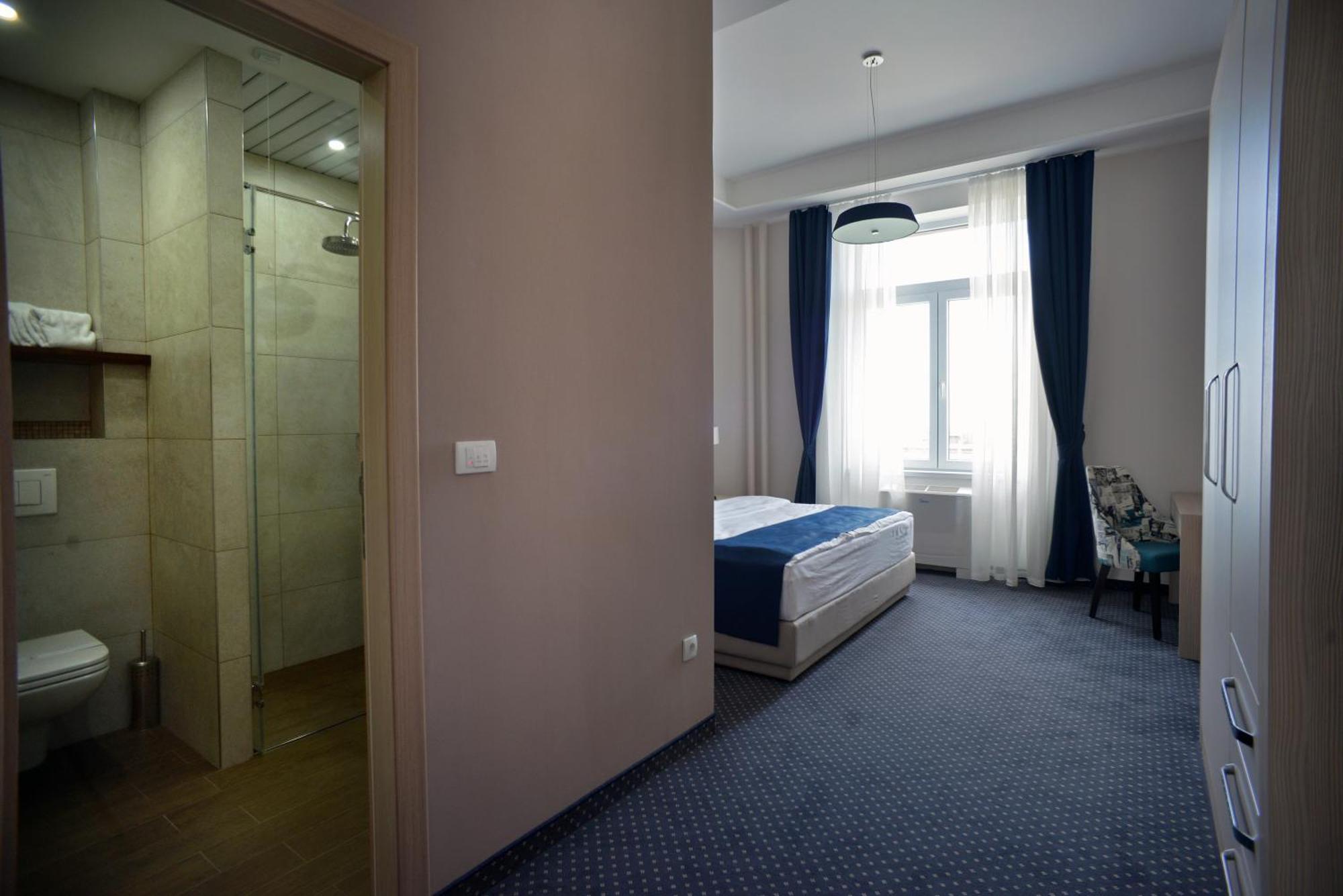 One-Bedroom Suite