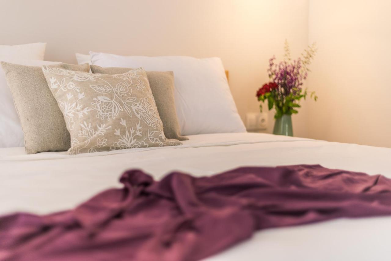 Double Room with Garden View,918681508:JPEG