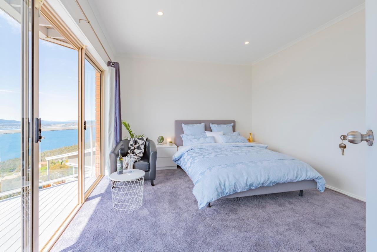 Queen Room with Shared Bathroom