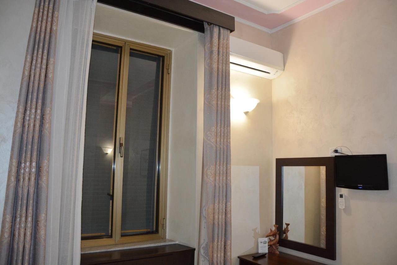 Economy Double Room,943300519:JPEG