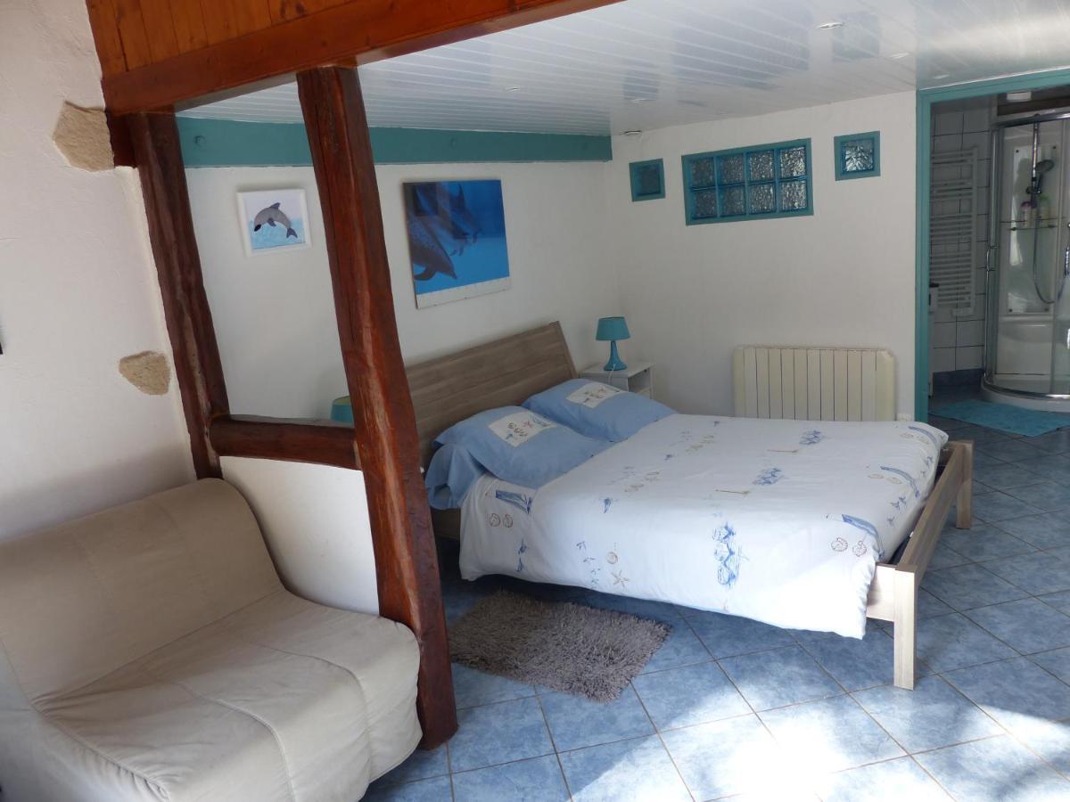 Chambre Triple avec Salle de Bains Privative