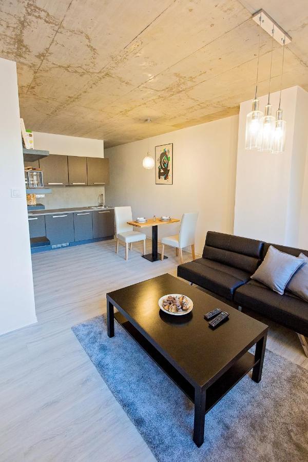 Suite with Garden View
