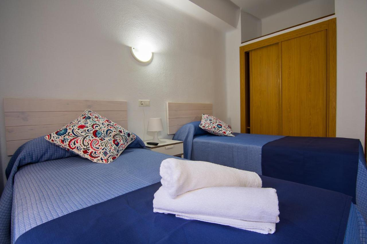 Double or Twin Room with Shared Bathroom