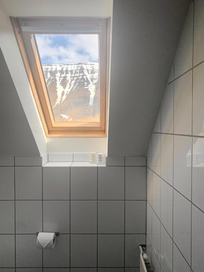 Double or Twin Room with Shared Bathroom