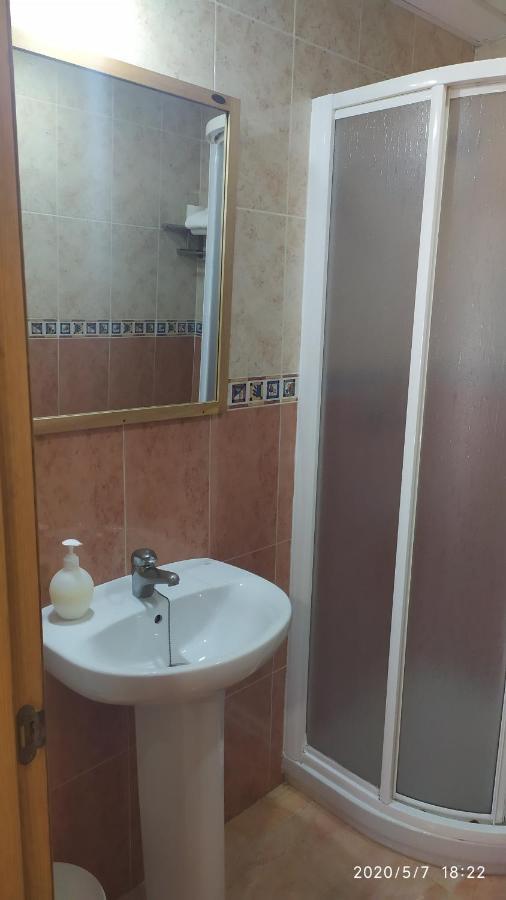 Habitación Doble con baño privado - 2 camas