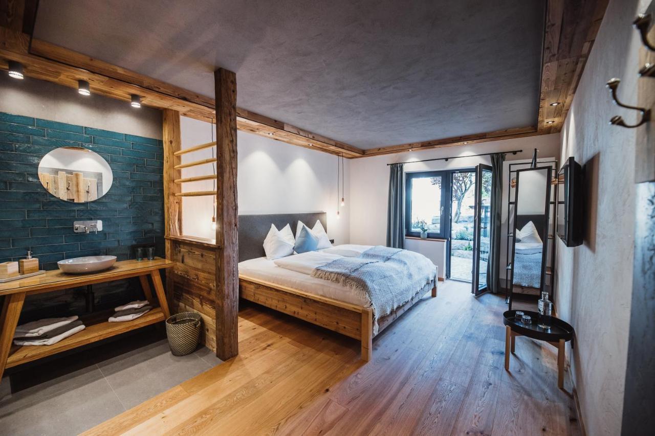 Double Room,999326160:JPEG