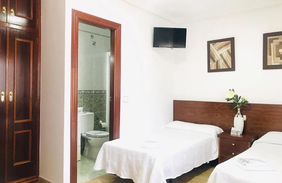 Hostal Restaurante EL AVION S,L-1