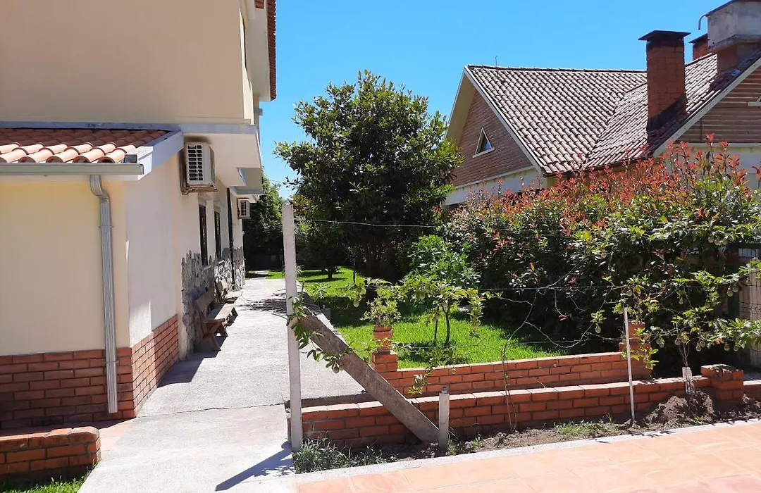 Metro Vilar Suites & Villas-1