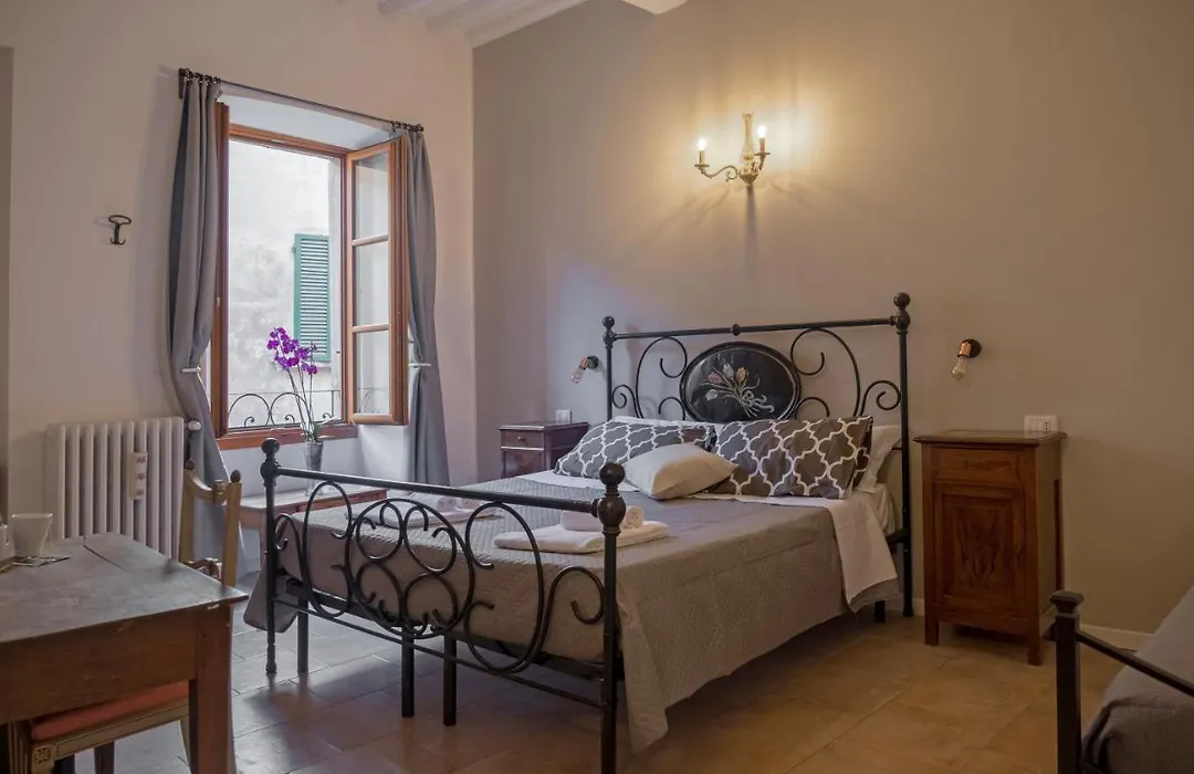 Città Di Castello Rooms-1