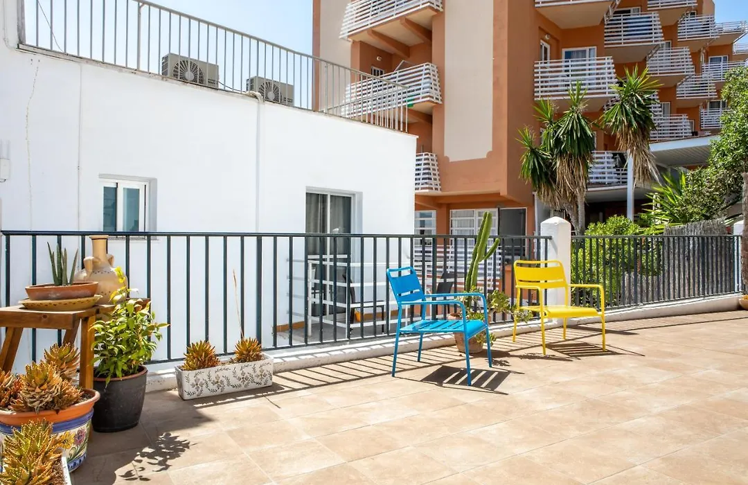 Hostal Villa Cati-1