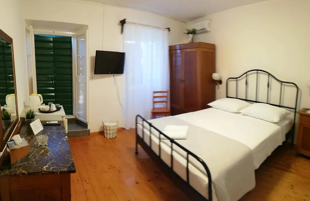 Guest House Marina-1