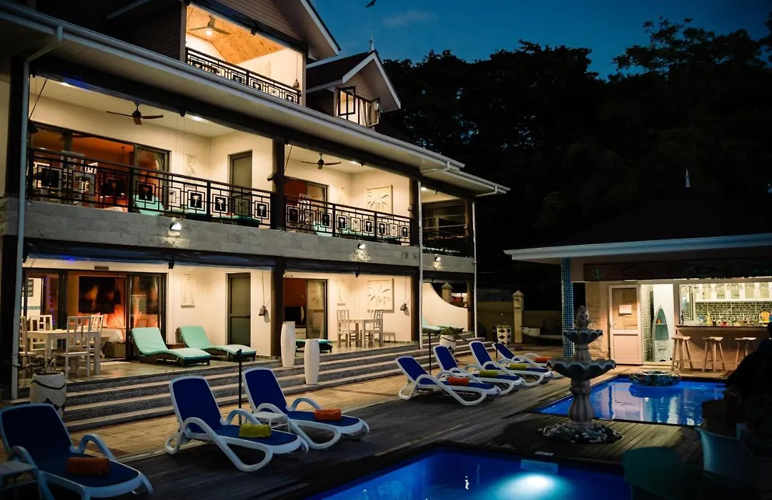 Casa De Leela Self Catering Guest House-1
