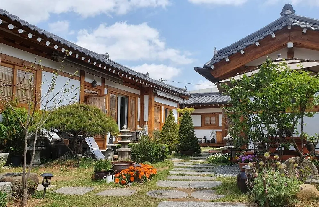 Dorandoran Guesthouse-1