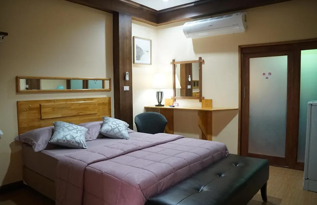 Little Guest House Hotel-1