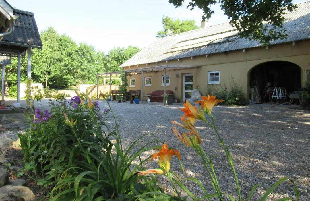 Okker Gokker Garden-1