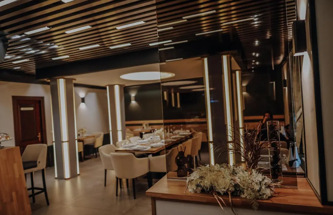 Pensiune Restaurant Capra Neagra-1