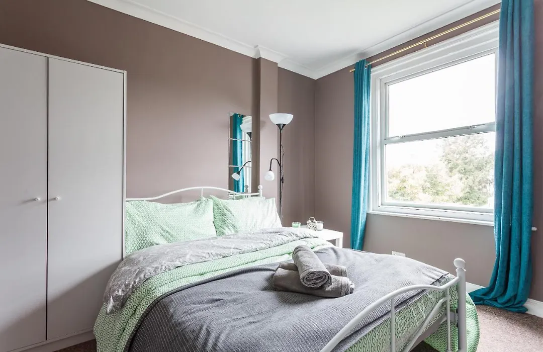 Shirley House: Self-Catering Haven Near Southampton Central-1