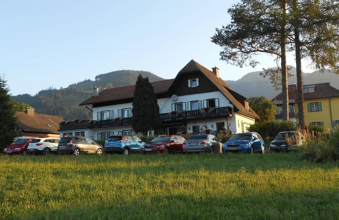 Pension Gierlinger-1