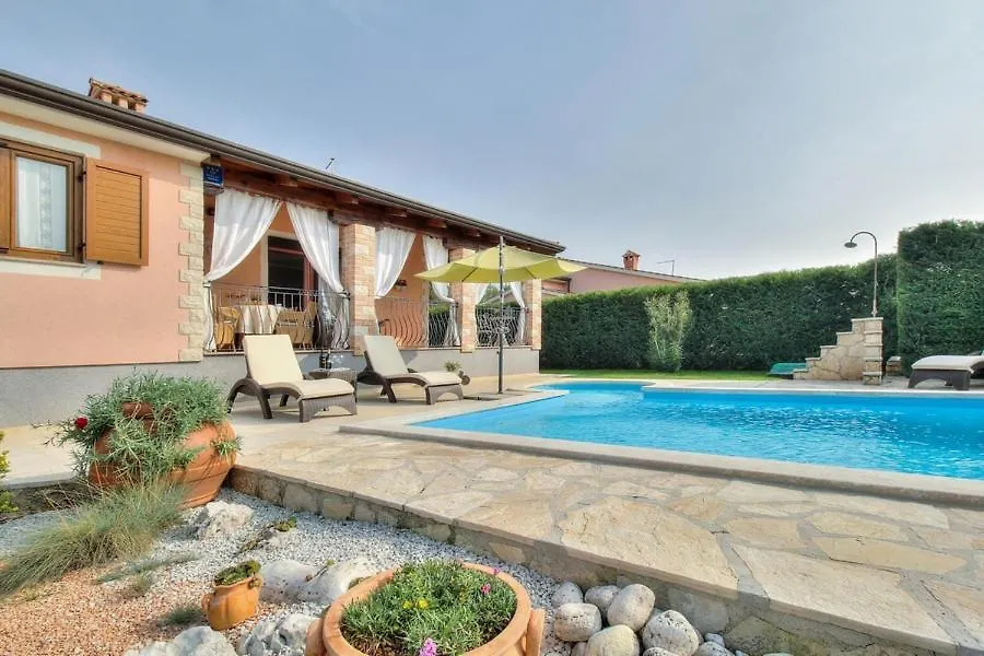 Villa Moira-1