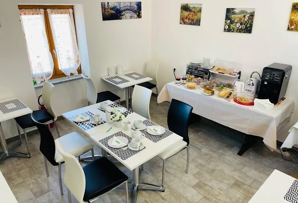 B&B With Pool La Montaldina Piemonte-1