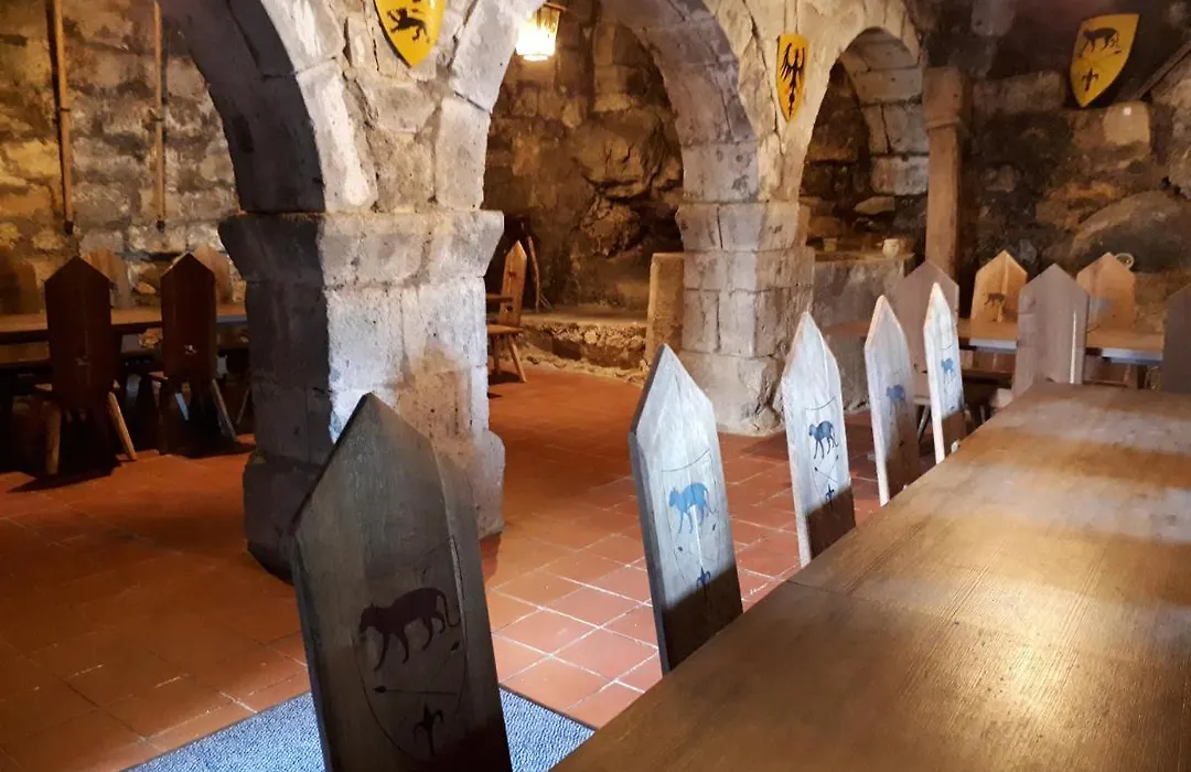Burg Katzenstein-1