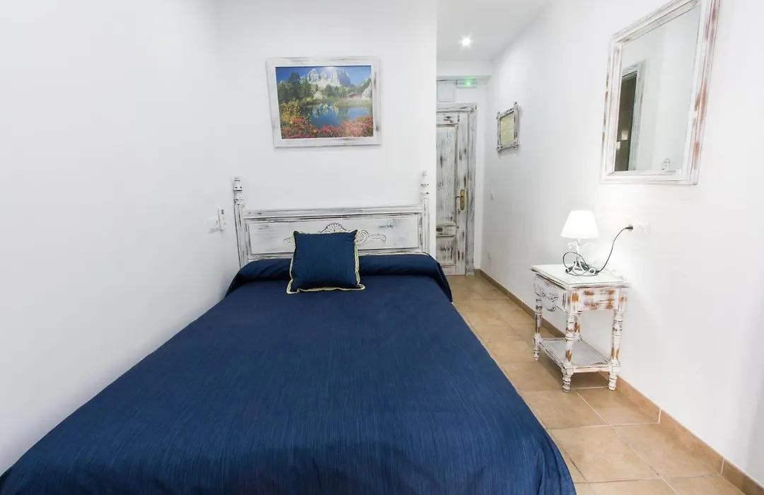 Hostal La Estrella-1