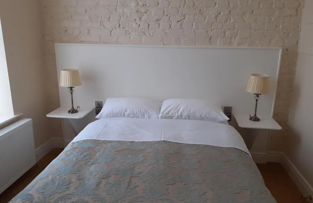 Redclyffe Guesthouse-1