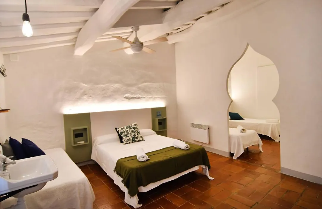 Hostal L'Estrella-1