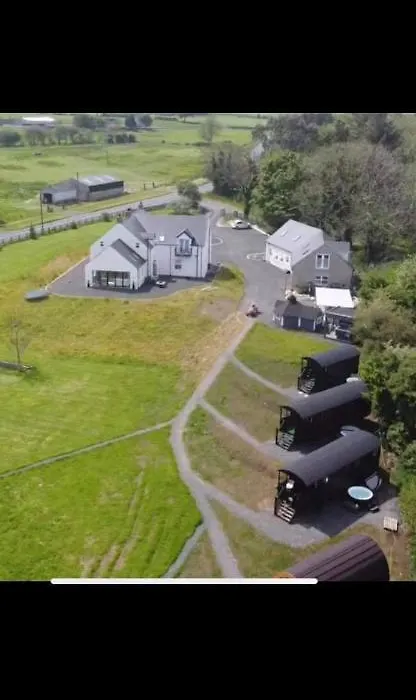 Jeannies Retreat Ballycastle At Little Lake Lodge Go To Fb For Full Private Use-1