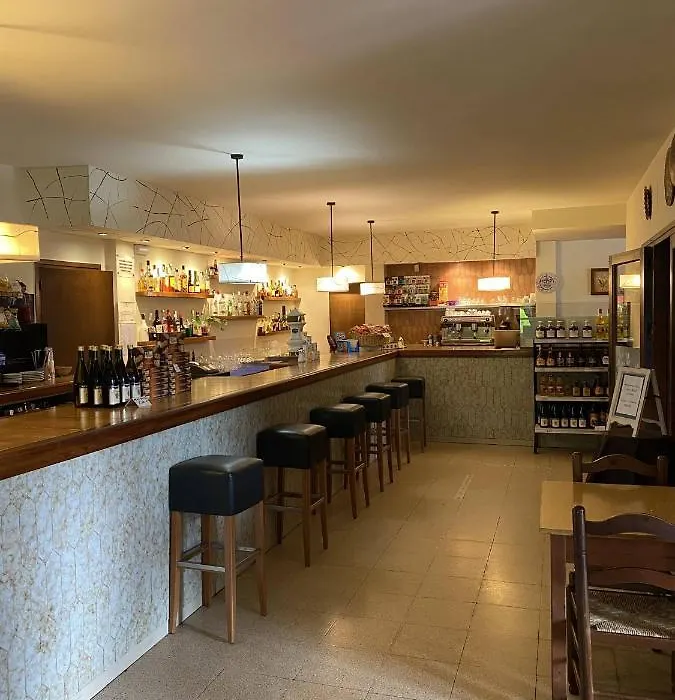 Hostatgeria I Restaurant Coll De Condreu-1
