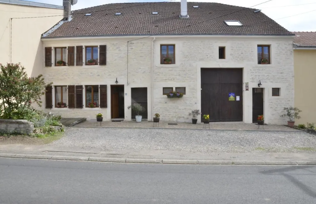 Le Clos Des Pommes-1