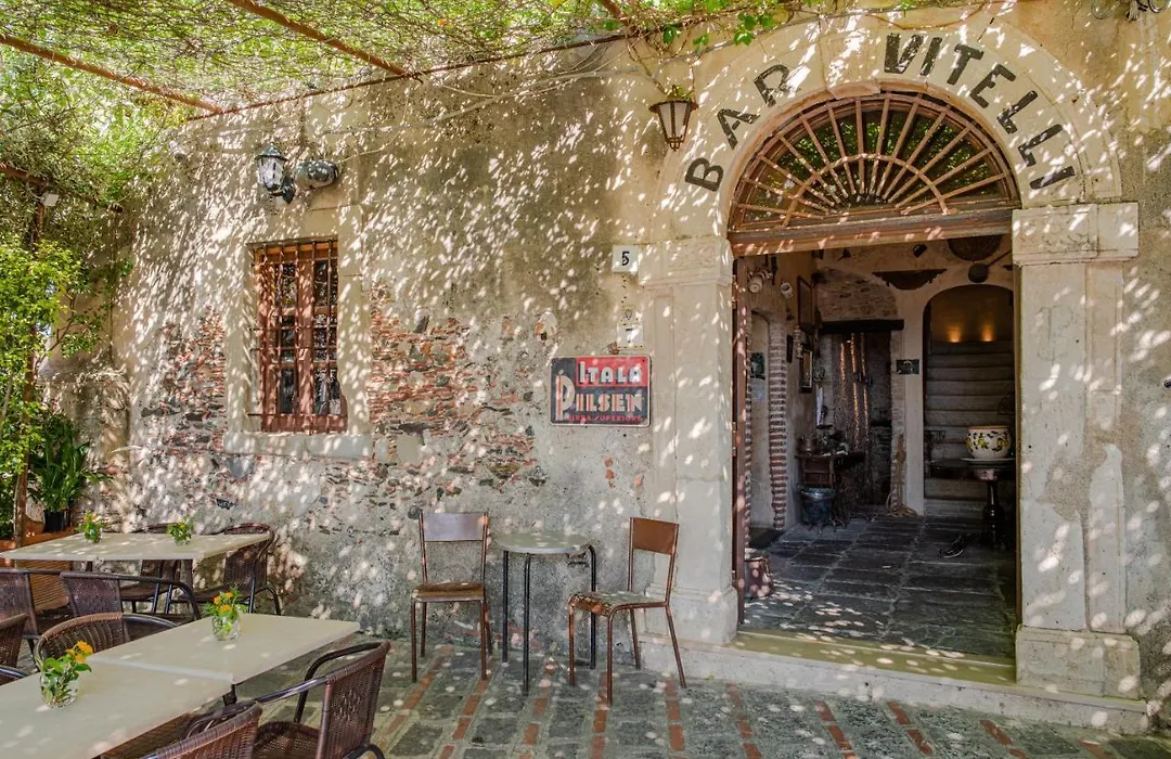 Bar Vitelli Charming Suites-1