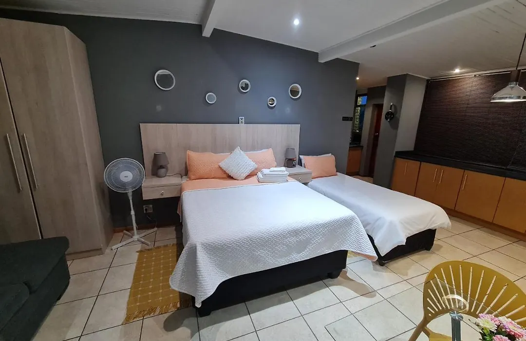 Mia Hills Guest House-1