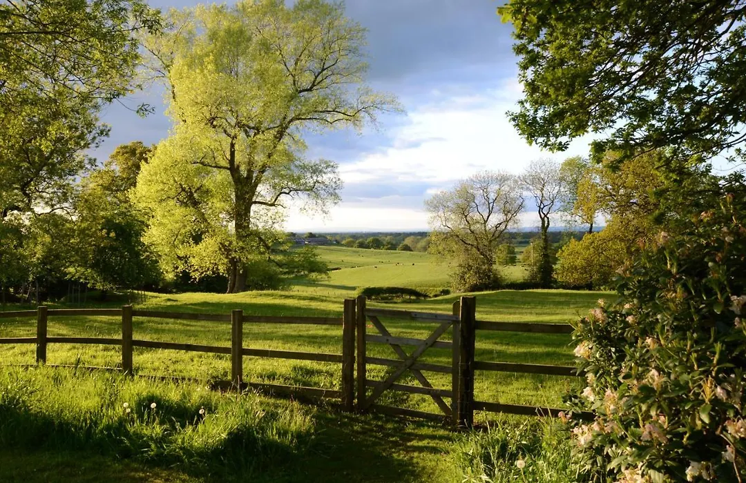 Hilltop Country House-1