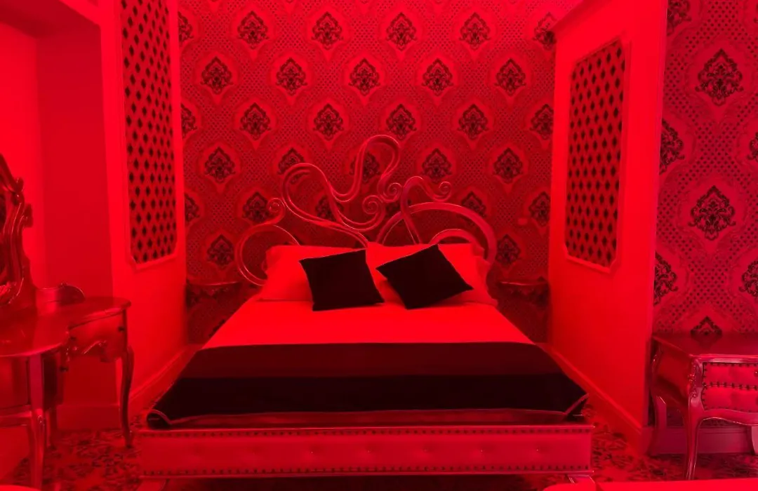 Mirage Rooms-1